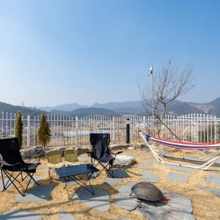 The Hill Glamping