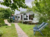 Beautiful Quiet 2 Persons Caravan on the Lauwersmeer Hotels in der Nähe von De Eendragt
