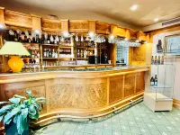 河岸酒店 - 酒吧