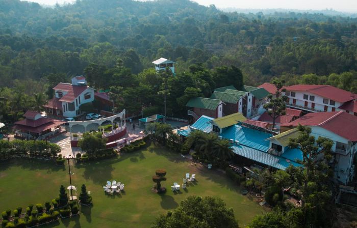 Hunky Dory Resort and Spa