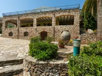 Les Oliveres