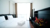 Nice and Spacey 1Br at the Via and the Vue Apartment by Travelio Hotels in Gunung Sari