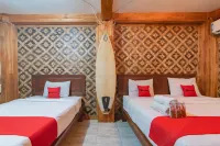 RedDoorz Near Pantai Karang Hawu Pelabuhan Ratu Các khách sạn ở Cikakak