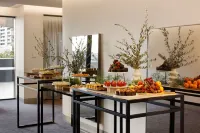 Melbourne Marriott Hotel Docklands - breakfast