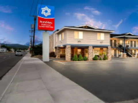 蘇珊維爾貝斯特韋斯特SureStay Plus酒店 拉森縣酒店
