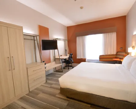 ホリデイ イン エクスプレス トレド-オレゴン by IHG オレゴンのホテル