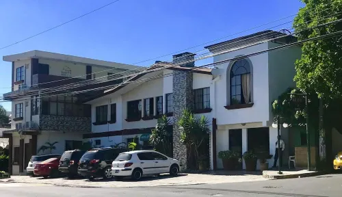 Hotel Alicante San Salvador Hotel di Antiguo Cuscatlan