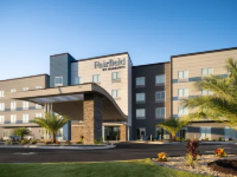 Fairfield Inn & Suites Waycross ウェークロスのホテル