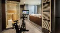 Gold Tower Lifestyle Hotel - Phòng tập thể hình