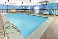 Days Inn & Suites by Wyndham Grand Rapids Near Downtown Hotels in Wyoming