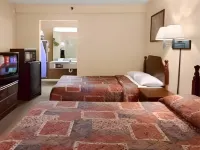 Deerfield Inn & Suites Hotels in Madison