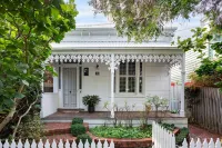 Boutique Stays - Alkira House Hotels near Swinburne University of Technology