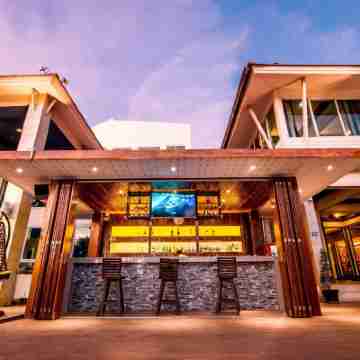 Sea Breeze Jomtien Resort Hotel Exterior