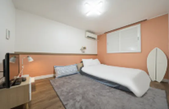 Jeju Donggung Motel