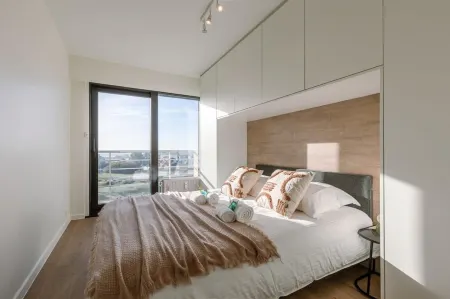 Huswell - Cosy Apartment with Terrace Overlooking the Sea