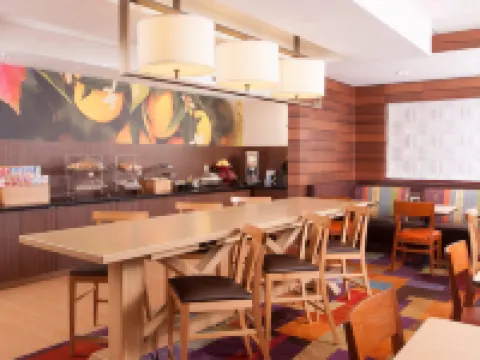 แฟร์ฟิลด์อินน์ บายแมริออท ชาร์ล็อต แกสโทเนีย โรงแรมในแกสโตเนีย