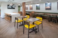 Fairfield Inn & Suites Lake Charles Sulphur - breakfast