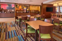 Fairfield Inn & Suites Huntington - breakfast