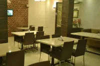 Anand Beacon Hotel Hotels in Kurli