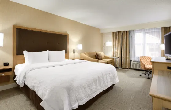 克利夫蘭歡朋獨立套房酒店