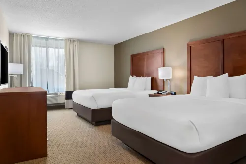 Comfort Inn & Suites Hotels in Taylor