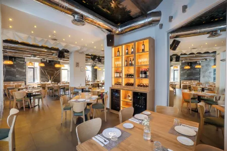 Lato Annex Boutique Rooms