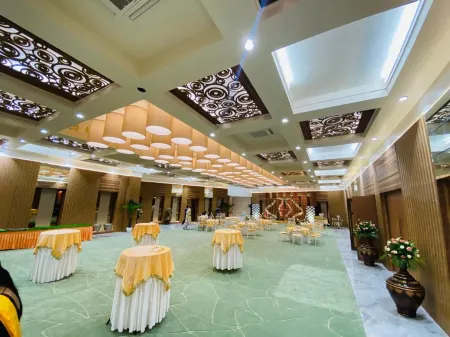 Kushal Palli Resorts- A Unit of PearlTree Hotels & Resorts Pvt. Ltd Отели рядом с достопримечательностью «Ajodhya Hills»