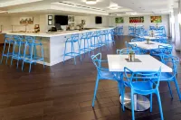DoubleTree by Hilton Alana - Waikiki Beach