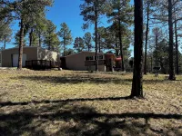 Charming 4-bedroom mobile home with WiFi and AC in Timberon Hotels in Otero County