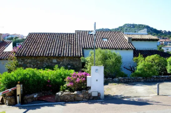 Luxury finished apartment with magnificent views Hotels near Cugnana Verde