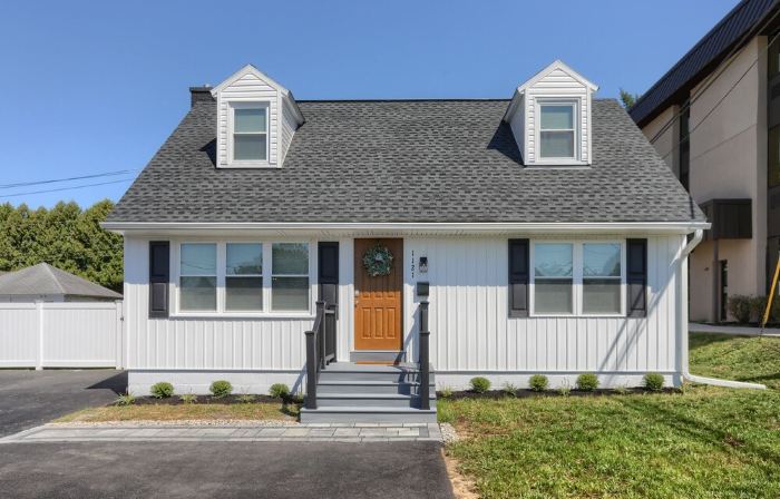 4Bd/2ba home Sleeps 8 *Newly Renovated* 2 minutes to all Hershey attractions!