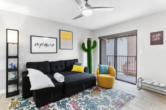 Modern, stylish condo in Sun Devil Country