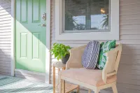 1/1 Downtown Lakeland Pet Friendly Home Hotels near Florida Polytechnic University