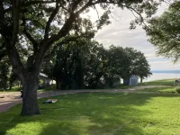 Lakeview Cabin- minutes from beach!
