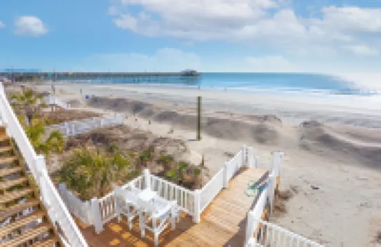 Mermaids Haven: 6 Bedroom, 4 Bathroom on the beach Sleeps 16!