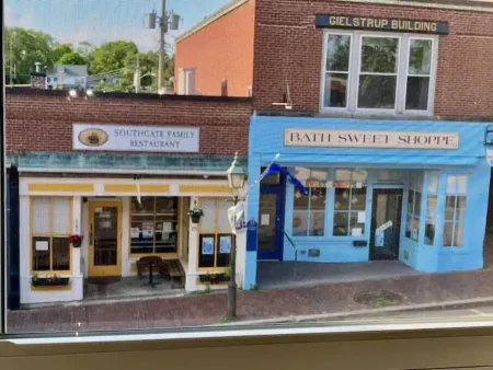 Apartment over shops in Bath Historic District Отели рядом с достопримечательностью «Seguin Island and Lighthouse»