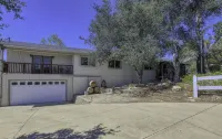 Hot Tub, Firepit & Gameroom. Near San Luis Obispo, Pismo Beach, Avila. Pets OK!