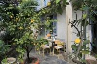 Seventeenth-century house on 2 floors, with Turkish bath and courtyards, 1km from Lake Orta. Hotels near San Giulio Island