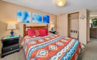 Sedona Home - Walk to Trails. Decks, Views, Hot Tub, Amenities = Best Value!