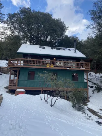 Idy Hideaway: Picturesque Mountain Cabin in Perfect Location