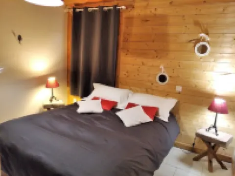 Private Swimming Pool, Jacuzzi and Sauna Clair de Lune