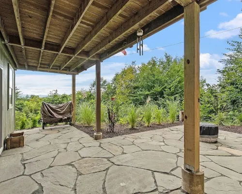 Mountainside Retreat with Serene Sunset Views over Mountains and Newfound Lake Hotels in Bristol