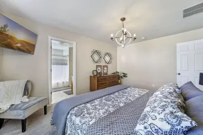 NEW! Park Meadow. Near St. Luke’s, Clean 4 bedroom, 2 bathroom. Các khách sạn gần Idaho State University Twin Falls