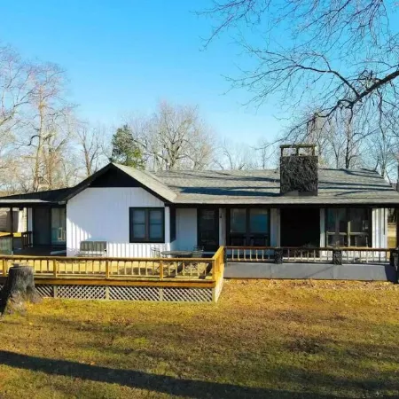 Lake Norfork View & Access in a Spacious Oasis, Sleeps 14, Near Mountain Home!