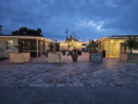 Beachy 1-Bedroom Getaway in Cape Coral – 20 Mins to Sanibel & Fort Myers Beach!