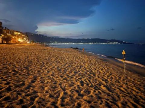 Galliano 51. On holiday in style. Hotel a 