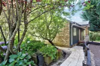 Creek Cottage - Leura couples getaway Hotels near Elysian Rock Lookout