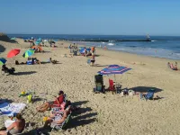 One Block to Beach, No Steps to Enter, Waterfront Decks - Wi-Fi