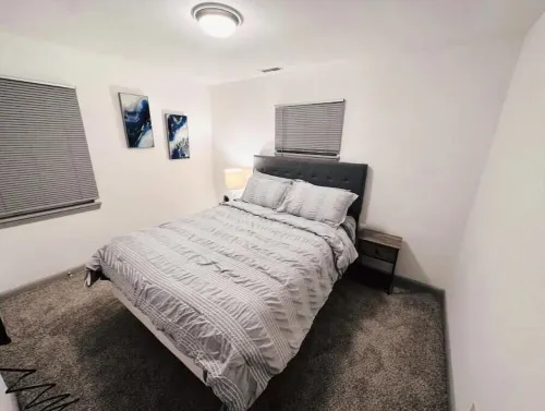 Charming 2BR home with a garage