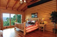 Mountain Top Overlooking Lake, Hot Tub, Pickleball, Yukon Fire Pit, 5 Star, Pets